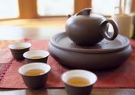 泡黑茶茶具介绍，陶土茶具韵致深