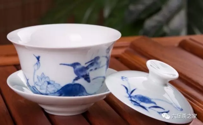 茶知识|深度剖析六堡茶冲泡的三大茶具——盖碗，紫砂壶，坭兴陶