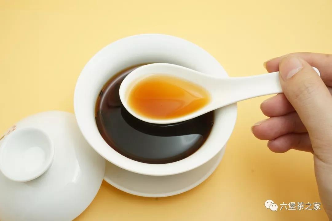选购六堡茶——教你一招简单实用的方法
