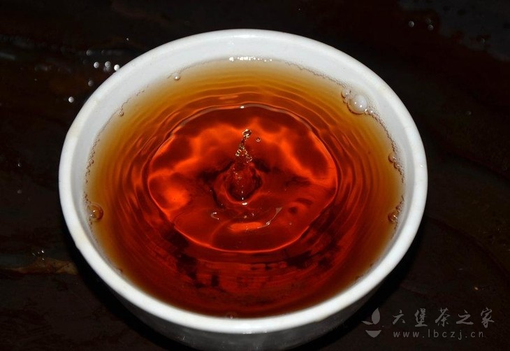 六堡茶农家茶、厂茶，哪种更适合你？