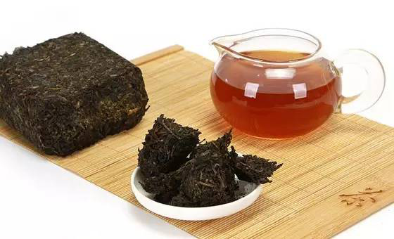 同是黑茶，六堡茶和普洱茶有什么不同之处？
