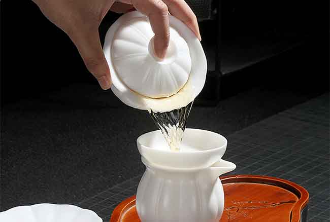 如何区分铁观音的轻发酵茶、中发酵茶
