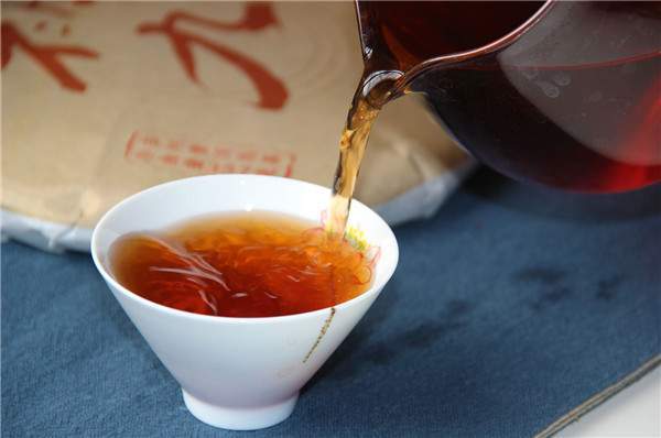 普洱茶是显酸性还是显碱性？