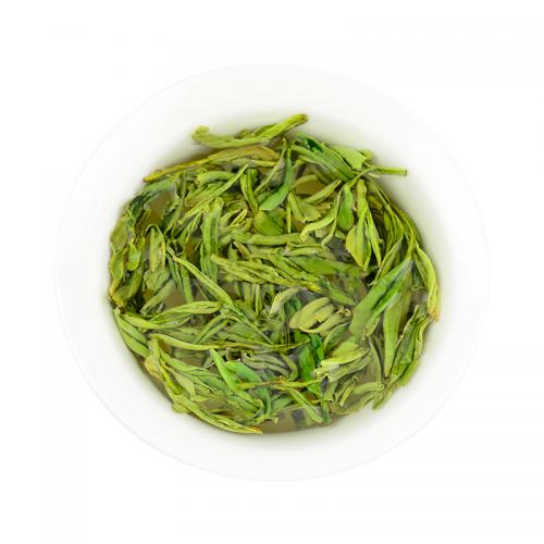 岳西翠兰茶叶品质特点茶色泽翠绿，汤色碧绿，叶底嫩绿