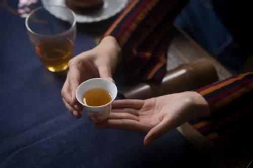 岩茶的新茶、陈茶有什么讲究吗？