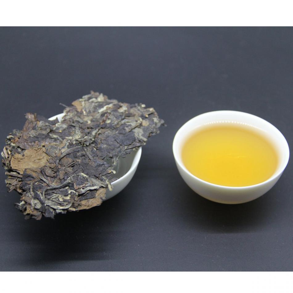 白牡丹茶叶品鉴“叶片舒展，色彩柔和”