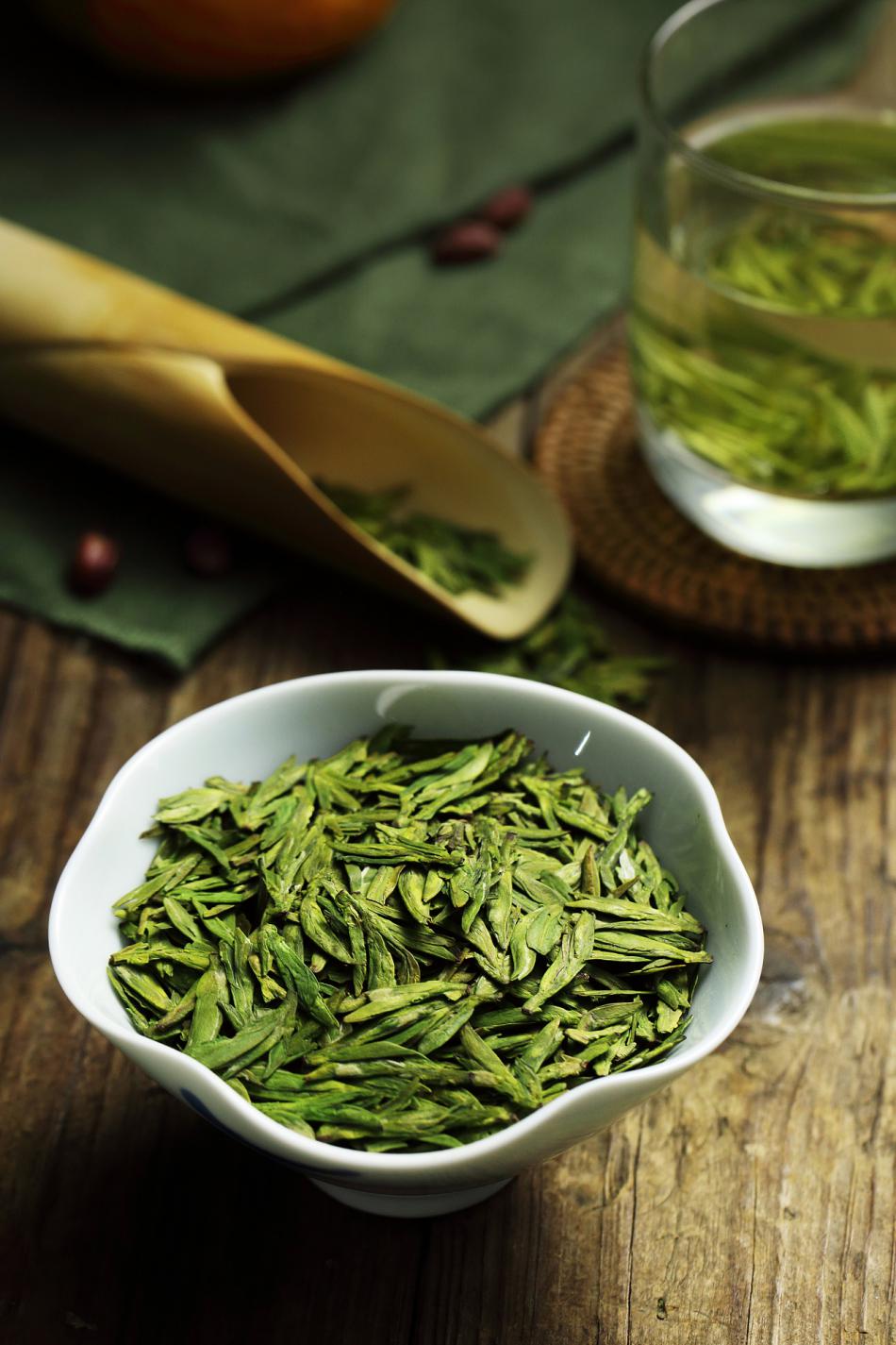 炒青绿茶品质特征是具有锅炒的高香