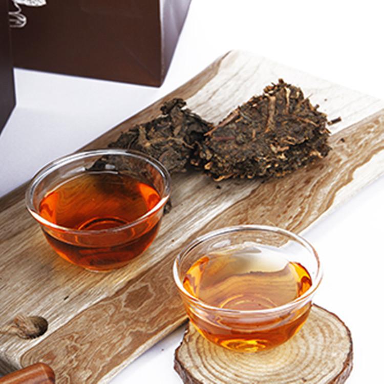 教大家如何鉴定普洱茶的品质