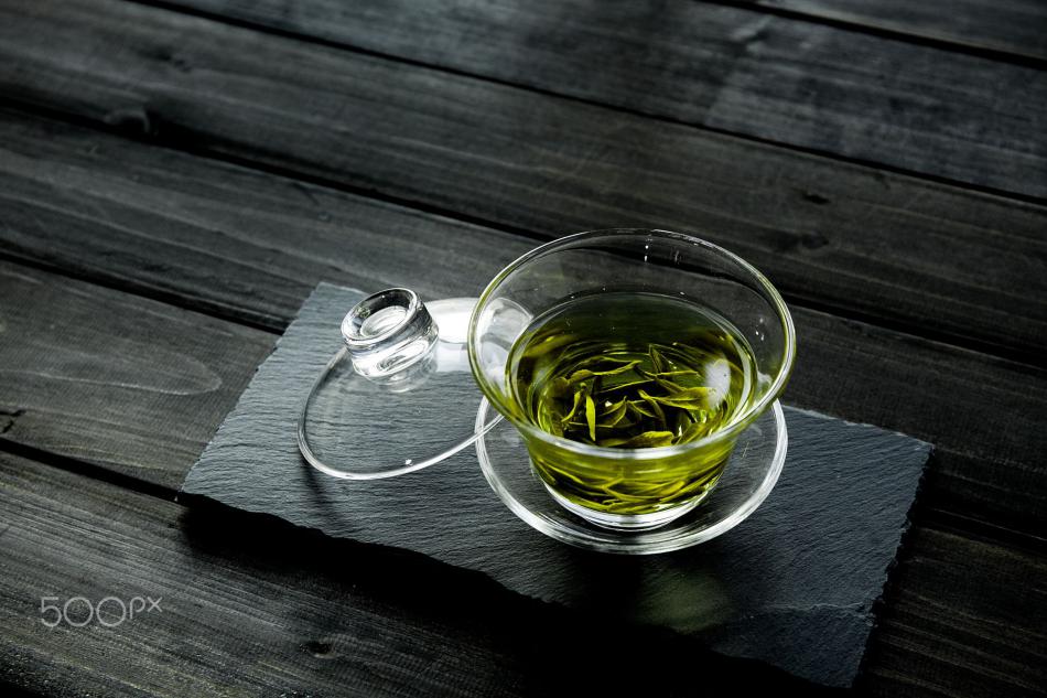 夏季适合饮绿茶起到防日晒的效果