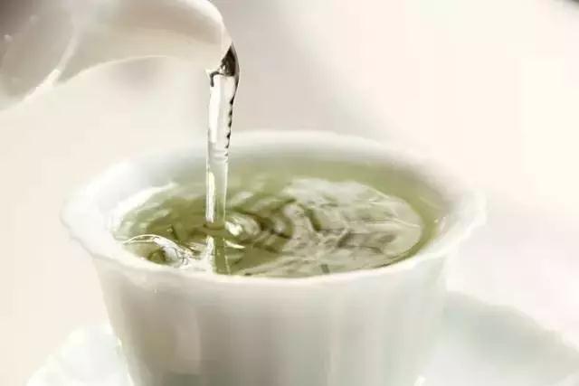 几招教你辨别春茶上市了你喝的是“真茶”还是“套路”？