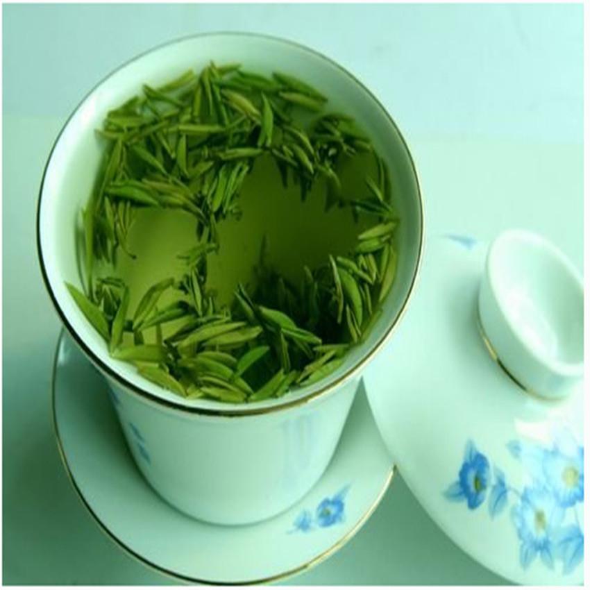 鹿苑茶系我国黄茶之珍品滋味醇厚甘凉