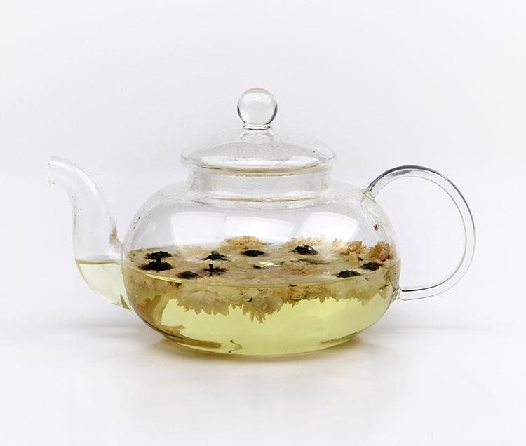 一杯清香淡雅的花草茶