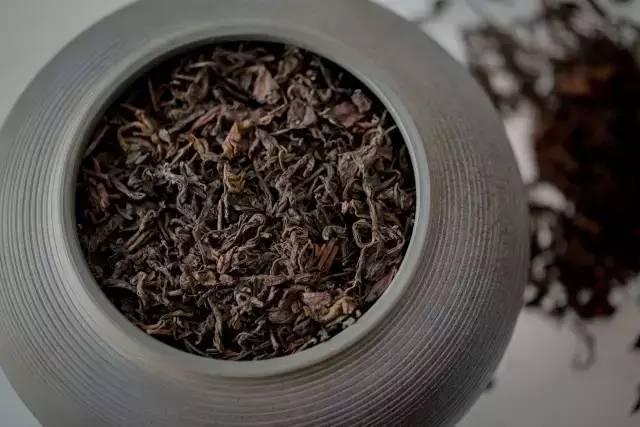六堡茶的贮藏有着自己独特的贮藏环境要求