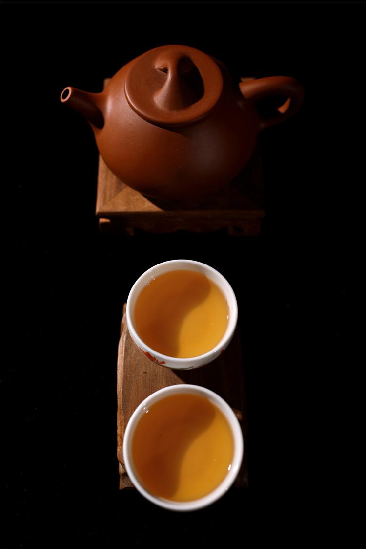 普洱茶的形态汤色香气滋味叶底之美