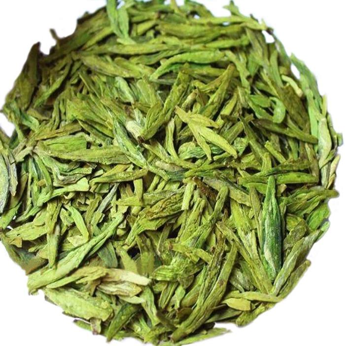 烘青绿茶品质特征茶叶的芽叶较完整，外形松散不紧结