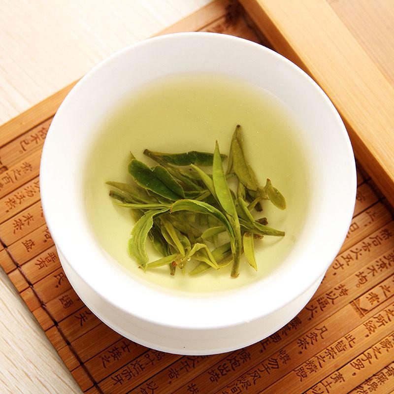 夏日常饮绿茶清热解暑养生保健作用