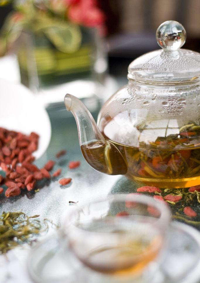 夏枯草茶具有清肝，散结；抗菌，降压功效