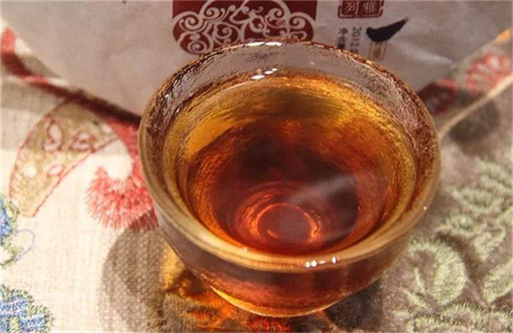 品味人生的“茶道”——读林清玄《平常茶非常道》