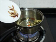 红枣枸杞菊花茶的做法