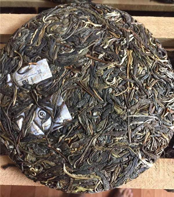 普洱茶石磨压制——制茶人的传统手艺