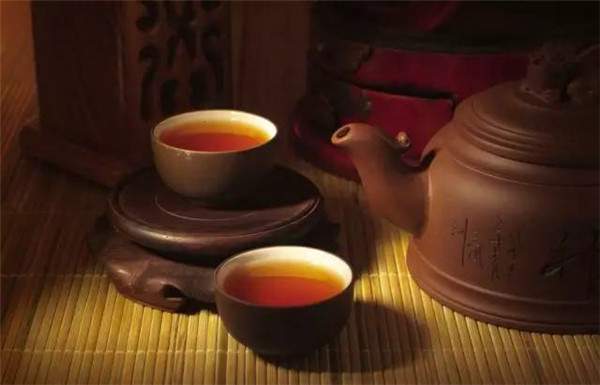 老包说茶：“普洱晒红”是属于红茶还是普洱茶？