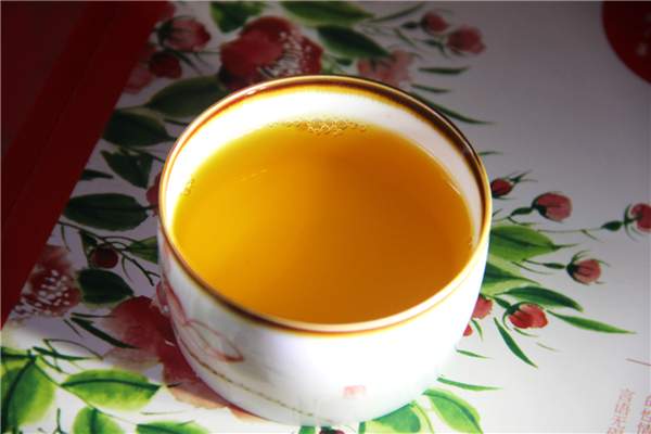 为什么这种茶的汤色能美如黄金？