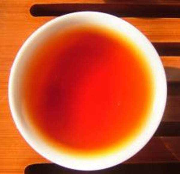 红茶是越“红”越好吗？