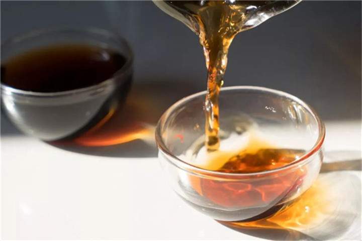 为什么有的普洱熟茶会发酸？