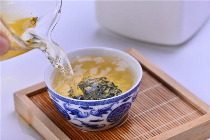 为什么普洱茶会产生酸味？