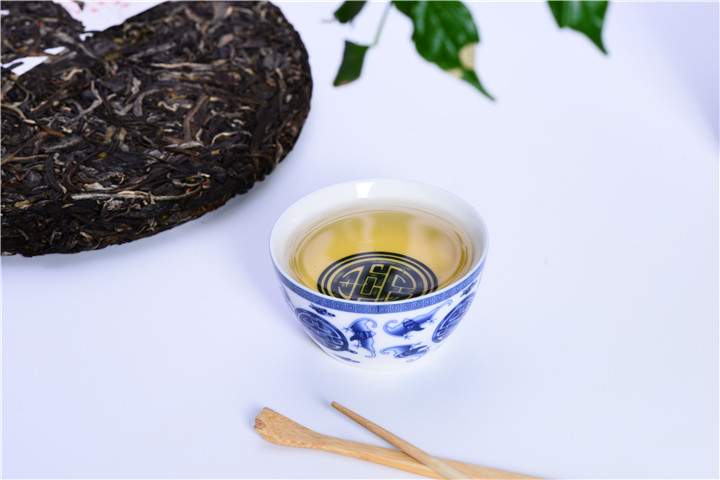 为什么普洱茶喝起来会有异杂味？