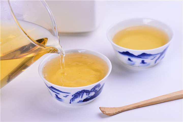 普洱茶的茶香类型由哪些因素决定？
