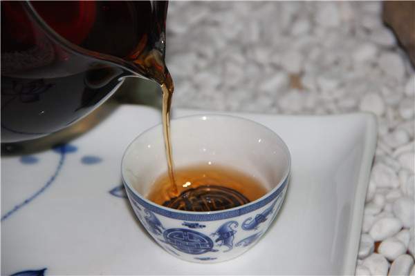 从中医角度说说普洱茶，普洱茶有哪些功效与禁忌
