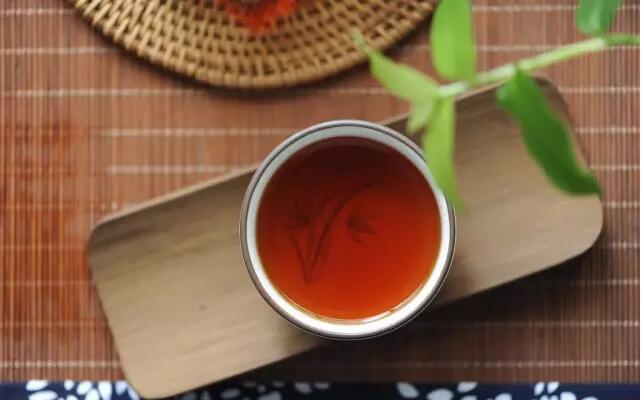 为什么普洱茶的保健功效与众不同？