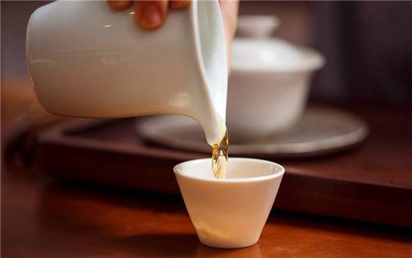 长期喝普洱茶对皮肤有好处吗？天天喝普洱茶好吗？