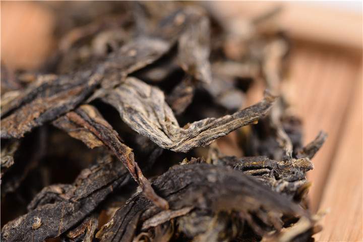 普洱茶的香气和鲜叶的采摘都有什么关系？