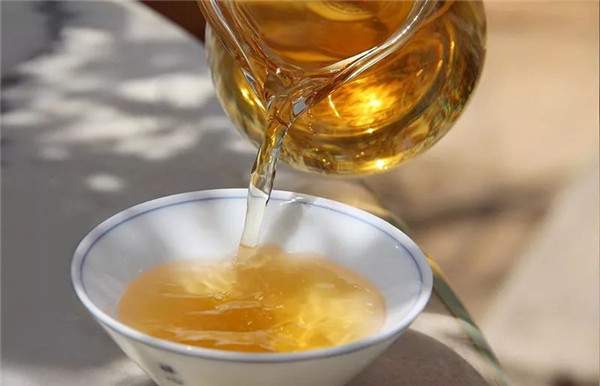 老徐谈茶：普洱茶4大拼配方法是提升茶的品质还是作假？