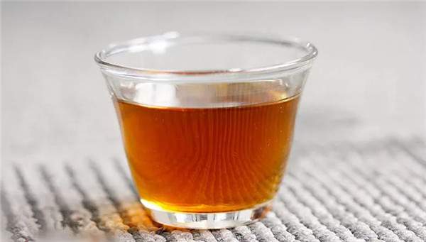 云南普洱茶，生茶熟茶原来有这么多不同！