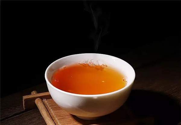 为什么喜欢普洱茶的人，都喜欢喝老茶？
