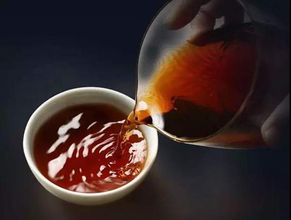 普洱茶不要直接喝，多一个小动作，让你的茶好喝百倍