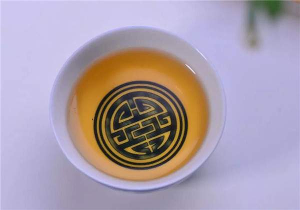 说茶观丨和大红袍相比普洱古树生茶是目前最贵的吗？