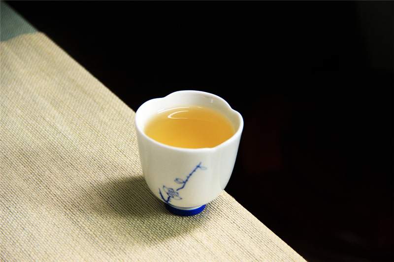 学堂|第29堂课：为什么明前普洱茶比其它茶都要贵？