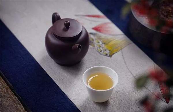 一款优质的普洱茶，应有哪些水性？