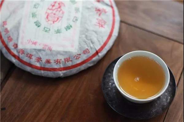 十点识茶：云南普洱茶化学成分与品质