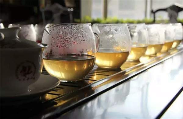普洱茶适宜长期存放，但是究竟能放多久呢？