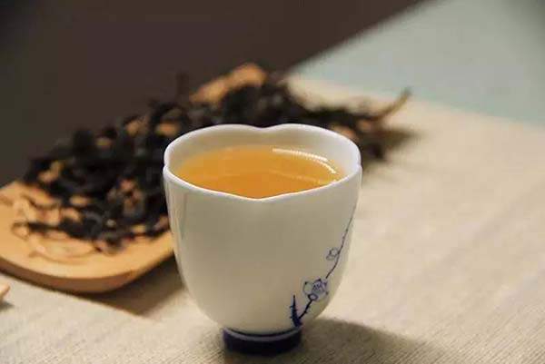 说茶观丨选购普洱茶，先从品牌入手？
