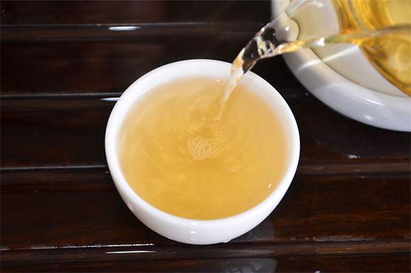西双版纳茶区：普洱春毛茶交易价格