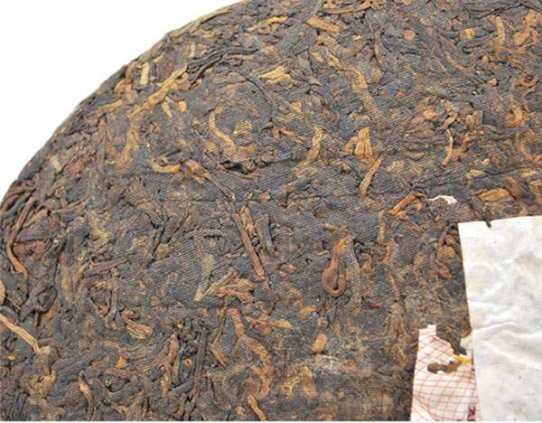 普洱茶“中期茶”行情愈演愈烈，茶叶市场炒作还是回暖？