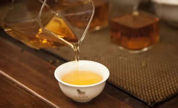 老茶市场竞争激烈（一）：普洱茶老茶为何能够脱颖而出？