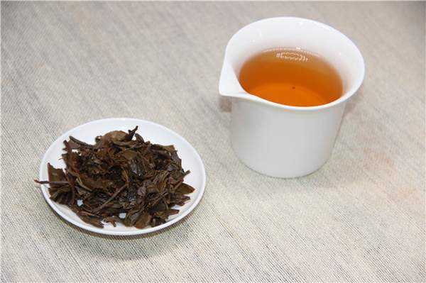 喝普洱茶中期茶的八大理由：工艺传统，越陈越香（二）