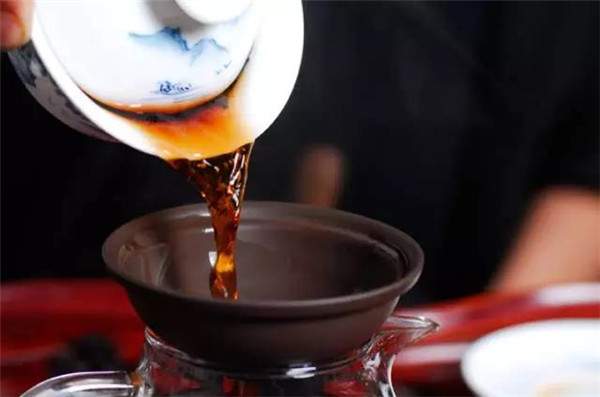 普洱茶市场太浮躁：为什么有的好茶不火？